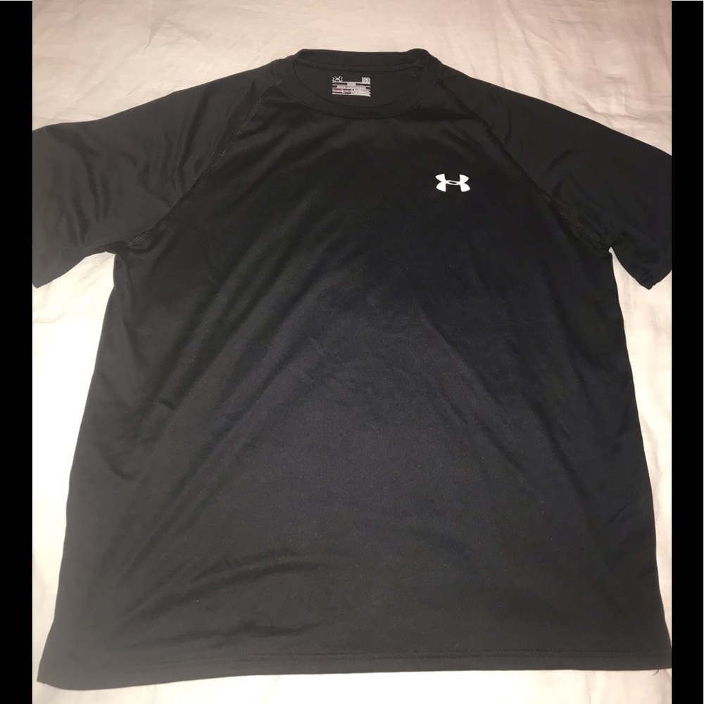 Under Armour T Shirt!!